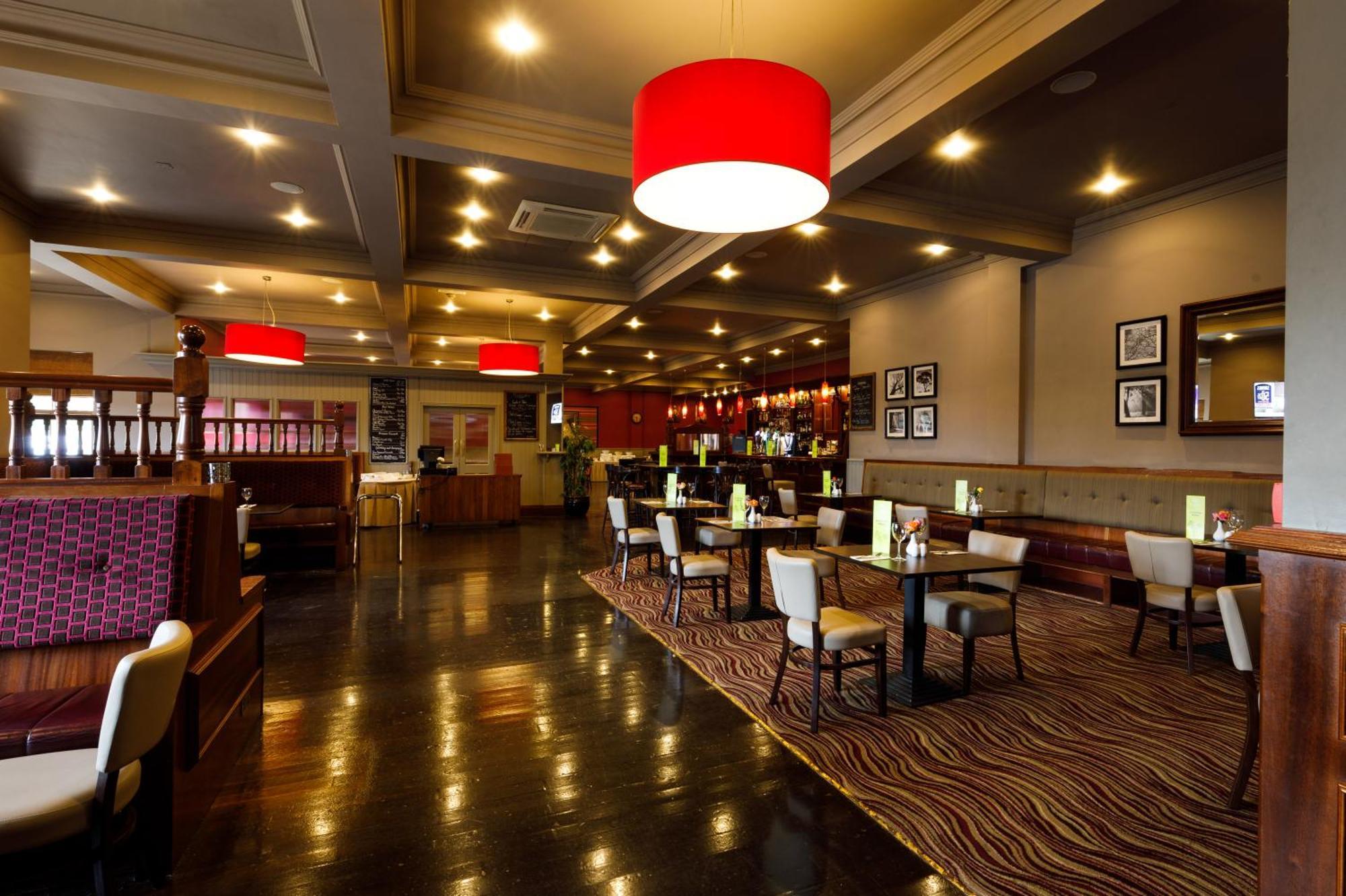 Great National Hotel Ballina 발리나 외부 사진