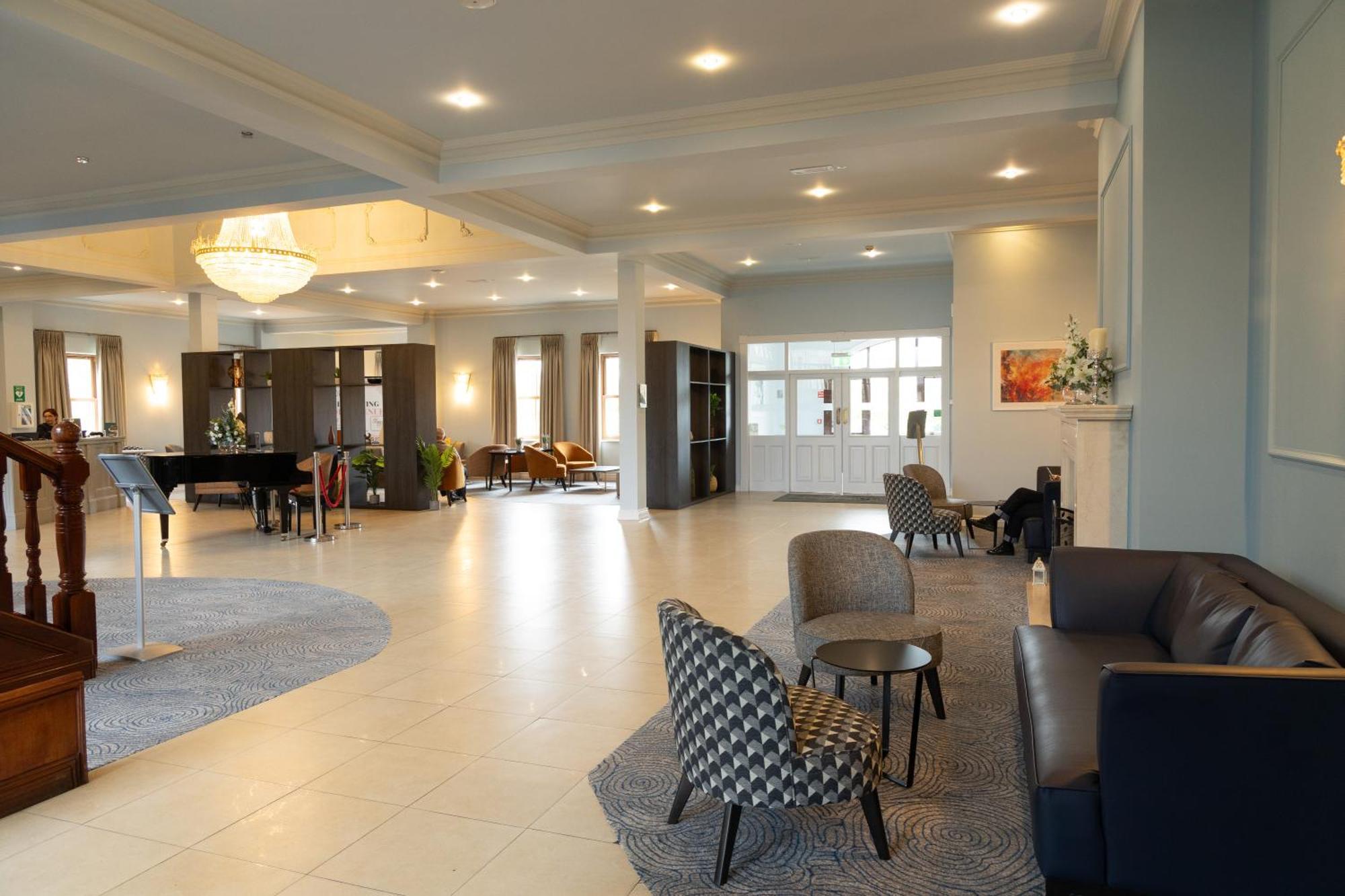 Great National Hotel Ballina 발리나 외부 사진