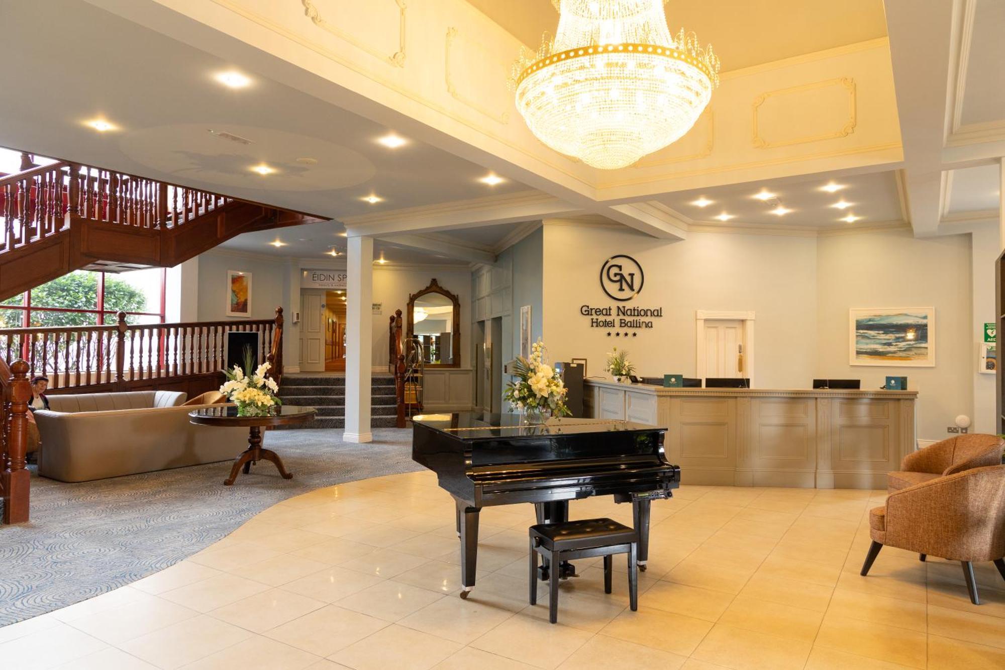 Great National Hotel Ballina 발리나 외부 사진